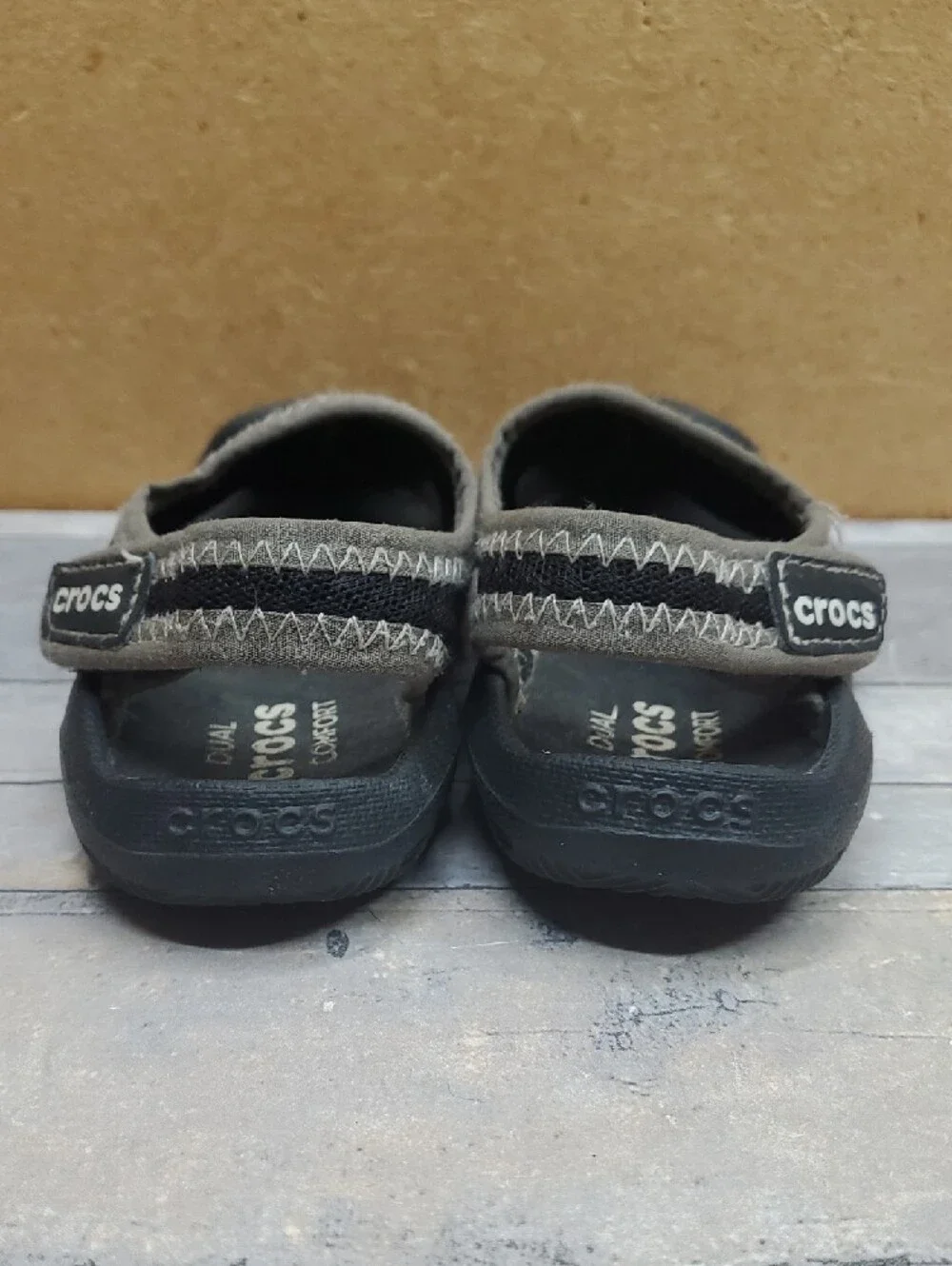Crocs Kids’ Swiftwater™ Sandal  204024  Size C 8